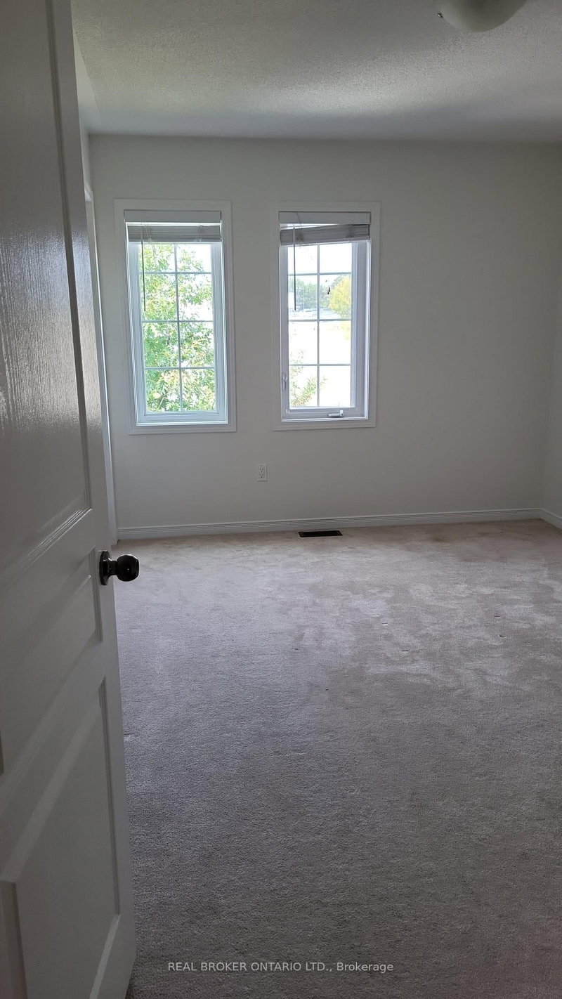 67 Magpie Way, Whitby, L1N 2K6 | Image 2