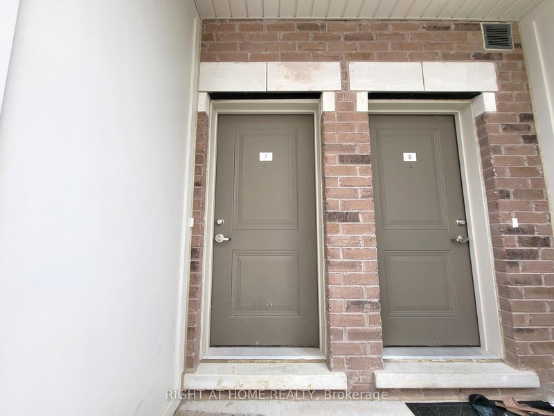 7 - 490 Beresford Path, Oshawa, L1H 0B2 | Image 3