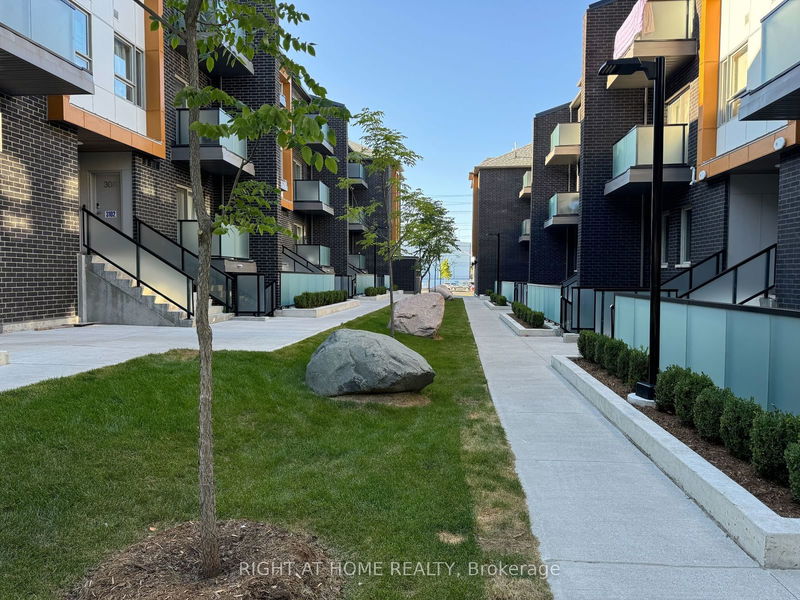 home for lease on 412-2789 Eglinton Avenue E