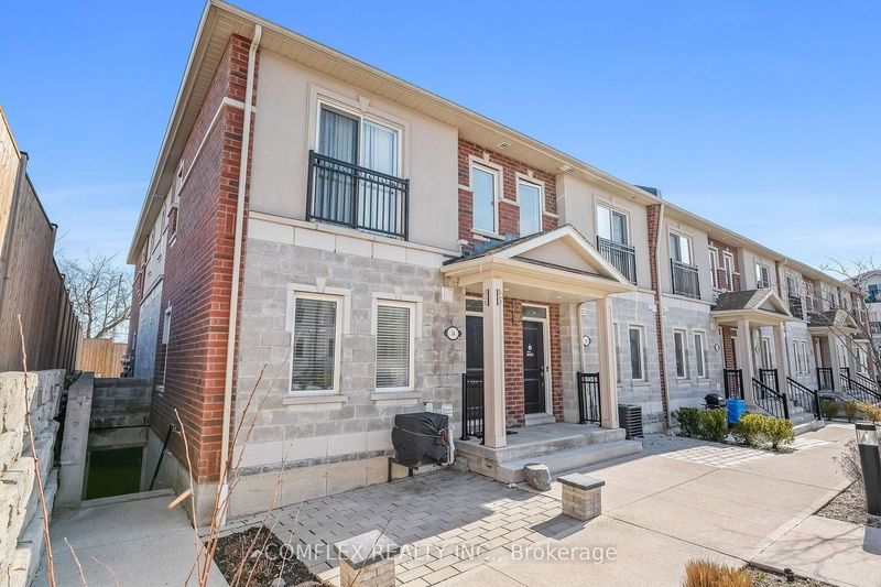home for sale on 14-1020 Dunsley Way