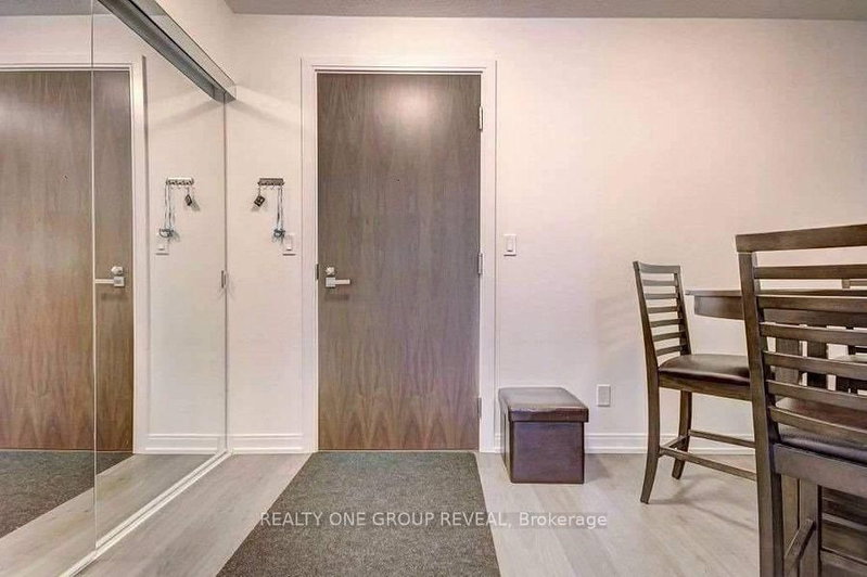 Room1