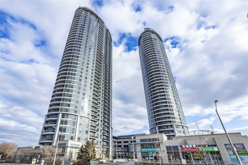 home for lease on 1305-125 Village Green Square