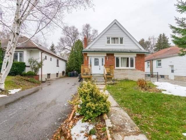 5 Ripon Rd  Toronto, M4B 1H8 | Image 1