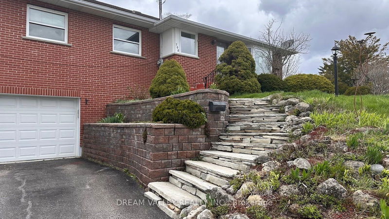 708 Tennyson Ave  Oshawa, L1H 3K4 | Image 3