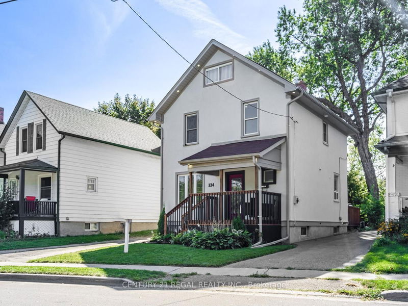 home for sale on 124 Tylor Crescent