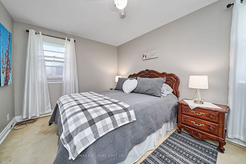 75 Switzer Dr  Oshawa, L1G 3J3 | Image 22