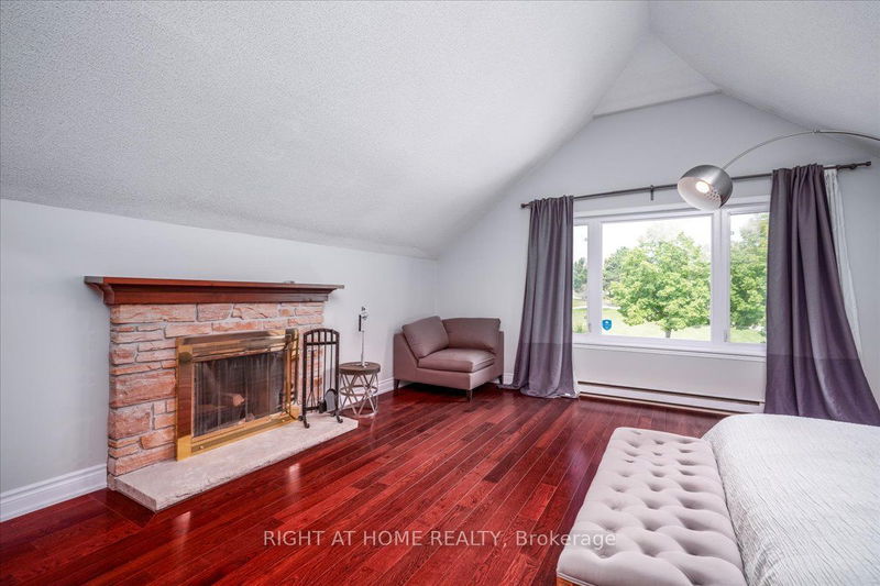 533 Braeburn Cres  Pickering, L1V 3Z7 | Image 17