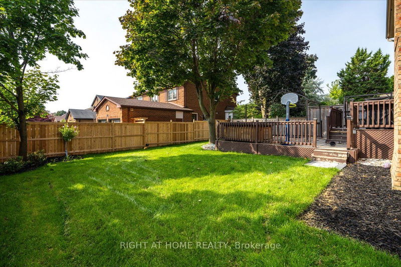 533 Braeburn Cres  Pickering, L1V 3Z7 | Image 28