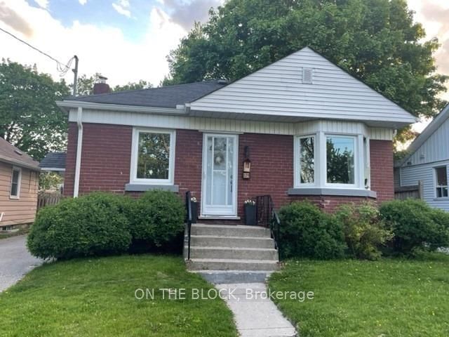 home for lease on (Bsmt)-174 Gibbons Street