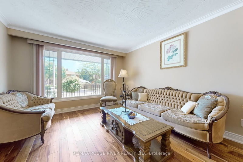 20 Greendowns Dr  Toronto, M1M 2G7 | Image 5