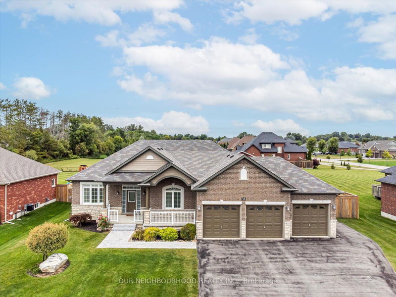 38 Charles Tilley Cres  Clarington, L0A 1J0 | Image 2