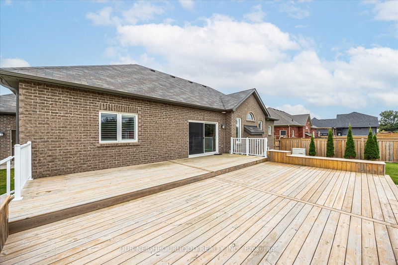 38 Charles Tilley Cres  Clarington, L0A 1J0 | Image 32