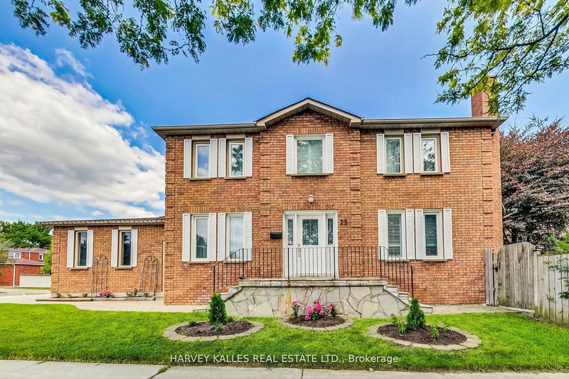 25 Groveleaf Rd, Toronto, Ontario (MLS E9296494)