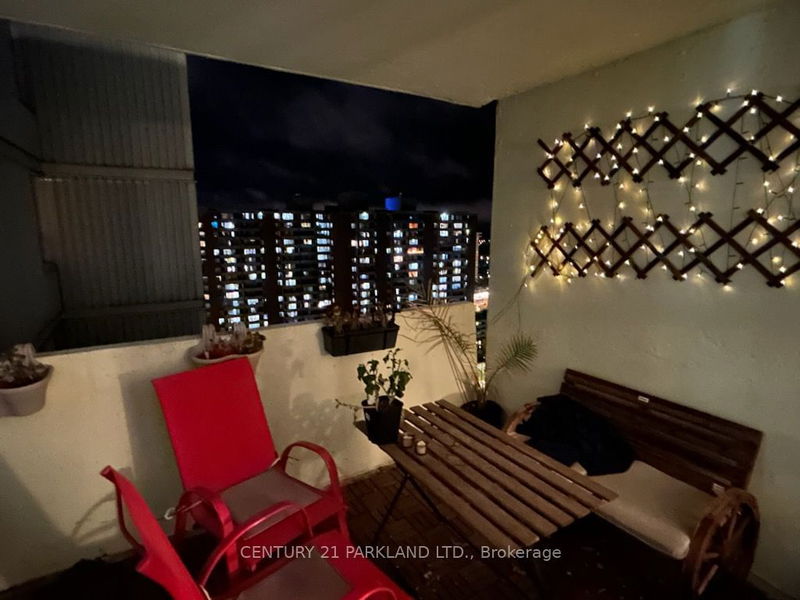 home for sale on 2810-5 Massey Square