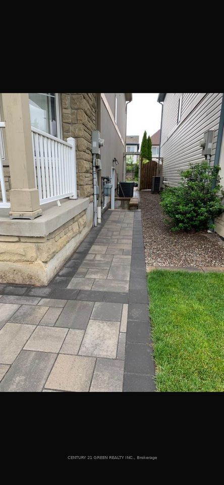home for lease on Bsmt-75 Haverhill Crescent