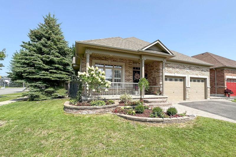 953 Greenleaf Circ  Oshawa, L1K 2W8 | Image 2