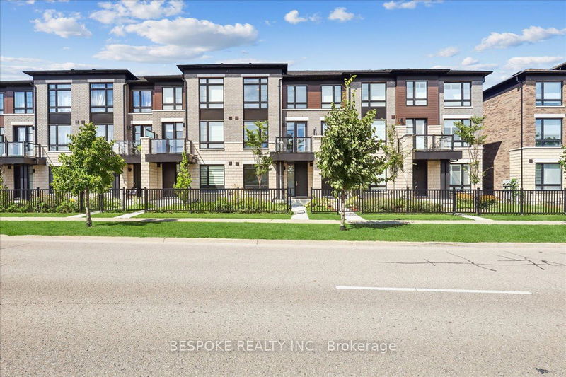 home for lease on 282 Carnwith Drive E