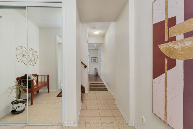 24 Yates Ave  Toronto, M1L 0C8 | Image 2