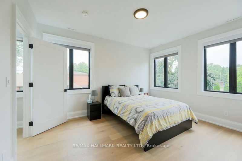 125 Leyton Ave  Toronto, M1L 3V1 | Image 12