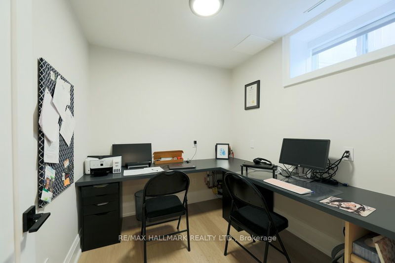 125 Leyton Ave  Toronto, M1L 3V1 | Image 24