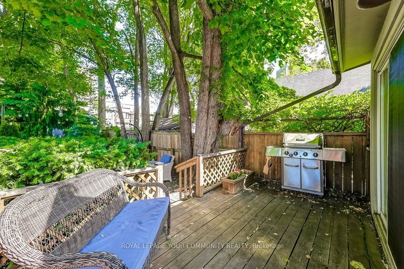 146 Floyd Ave  Toronto, M4K 2B7 | Image 32