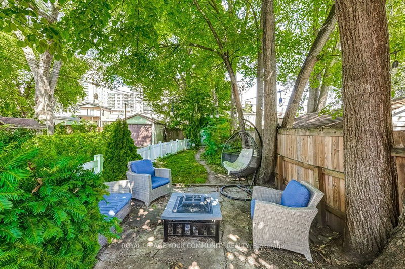 146 Floyd Ave  Toronto, M4K 2B7 | Image 33