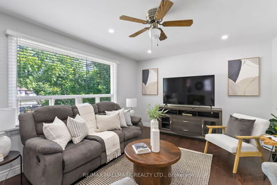 28 Liberty St, Clarington - Bowmanville image-0-4