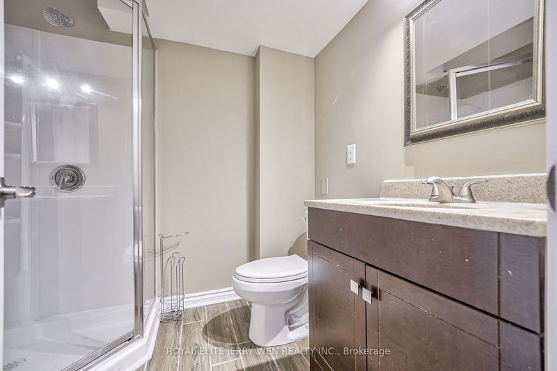 8 Deerfield Crt  Whitby, L1N 5V1 | Image 24