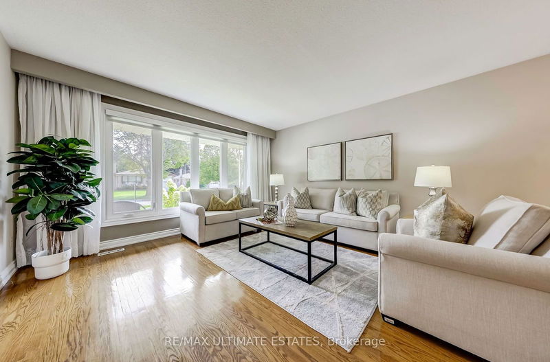 78 Fulbert Cres  Toronto, M1S 1C6 | Image 2