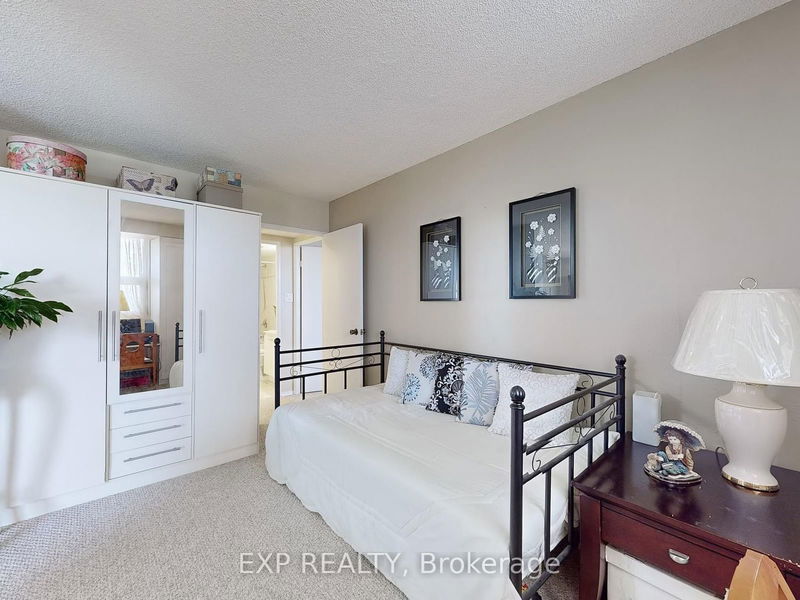  718 - 10 Dean Park Rd  Toronto, M1B 3G8 | Image 10