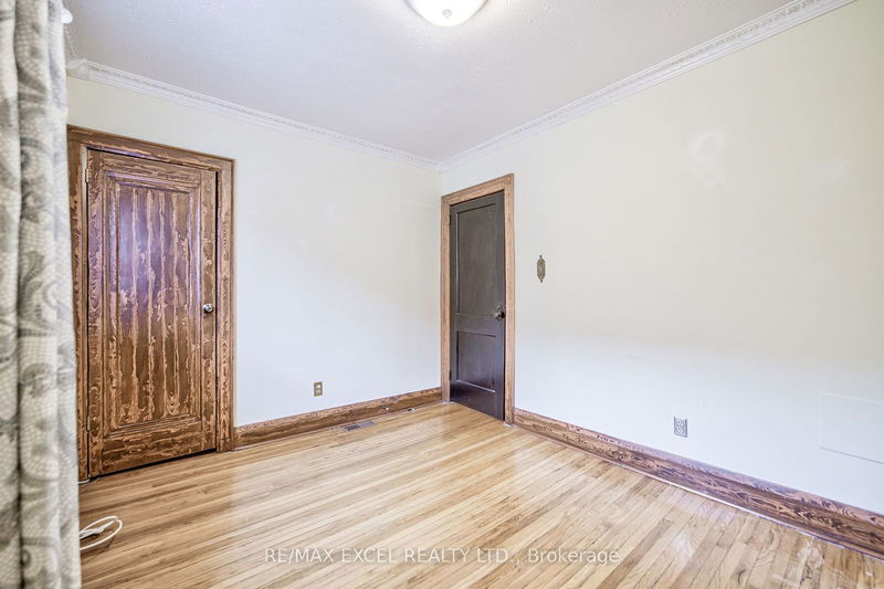 21 Savoy Ave  Toronto, M4C 2X4 | Image 23