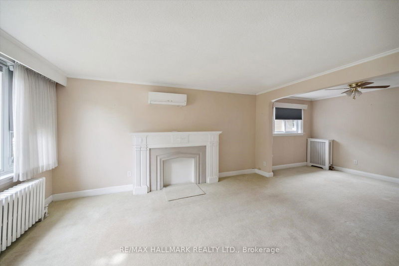 38 Westview Blvd  Toronto, M4B 3H8 | Image 7