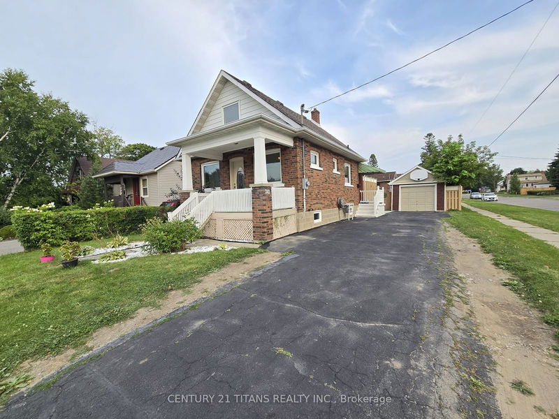 241 Annis St S Oshawa, L1H 3P8 | Image 1