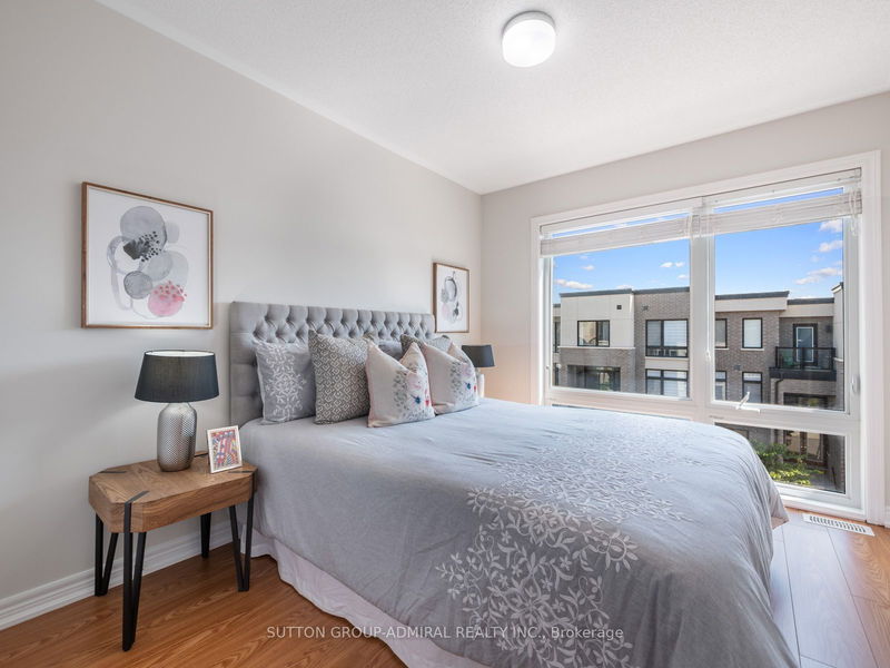 1369 Gull Crossing   Pickering, L1W 0B7 | Image 32