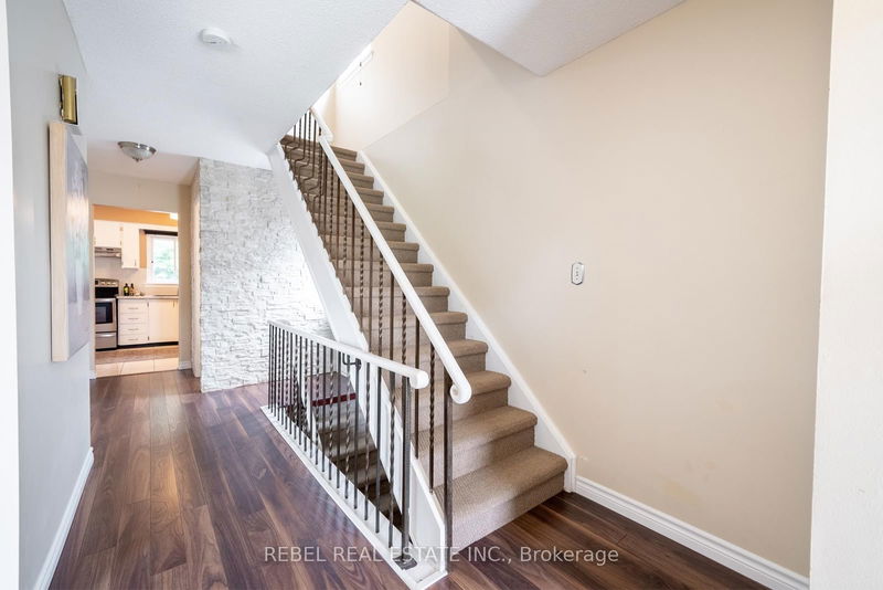 home for sale on 98 Doreen Crescent