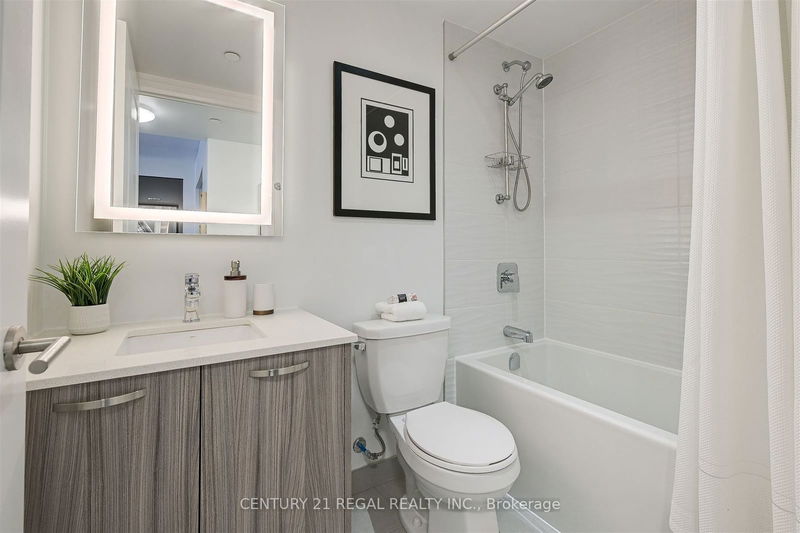  323 - 2301 Danforth Ave  Toronto, M4C 1K5 | Image 20