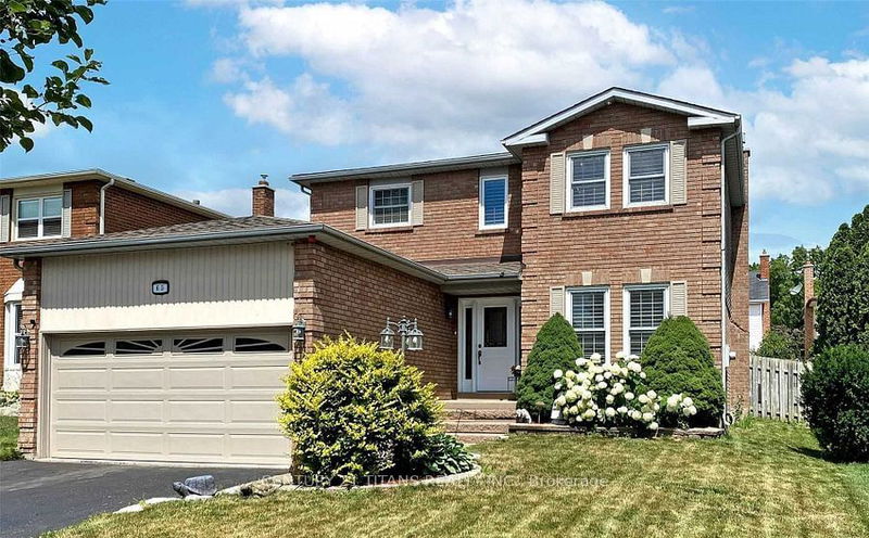 home for lease on 65 Clayton Crescent