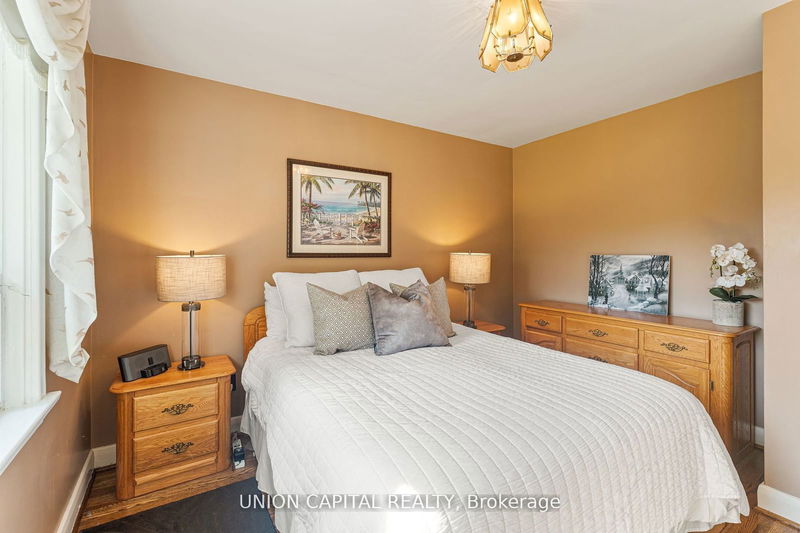 67 Wye Valley Rd  Toronto, M1P 2A7 | Image 20