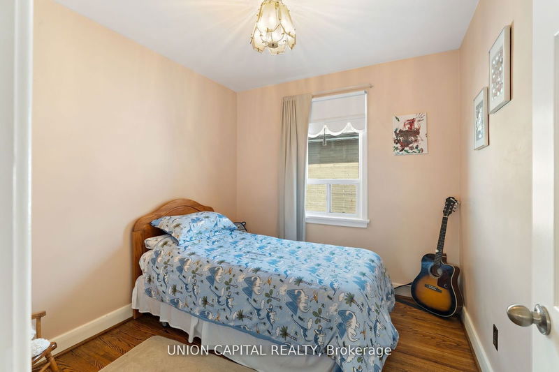 67 Wye Valley Rd  Toronto, M1P 2A7 | Image 24