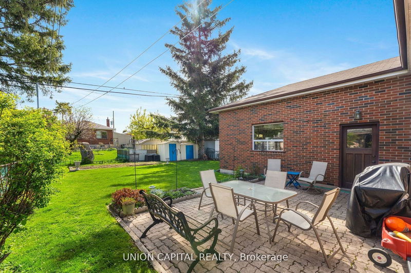 67 Wye Valley Rd  Toronto, M1P 2A7 | Image 37