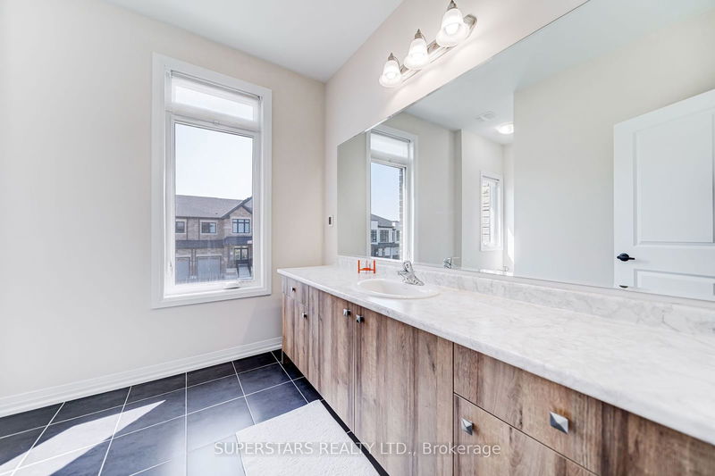 114 Armilia Pl  Whitby, L1P 0P7 | Image 25