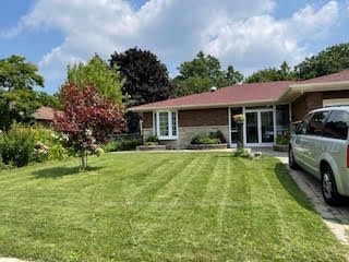 home for lease on Bsmt-19 Skyridge Road S