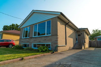 64 Milford Haven Dr  Toronto, M1G 3C8 | Image 1