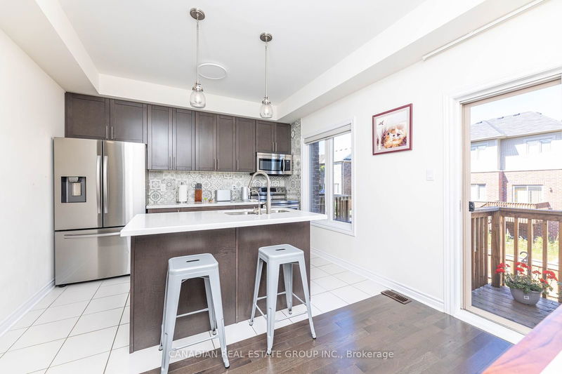 18 Ferris Sq  Clarington, L1E 0J2 | Image 12