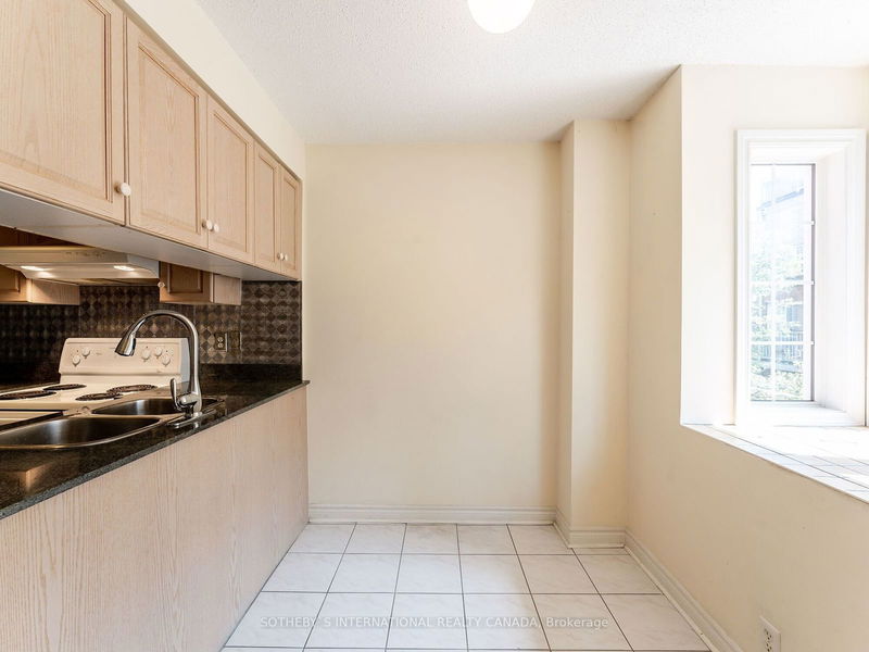 12 Dorothy Bullen Pl  Toronto, M4L 3X8 | Image 8