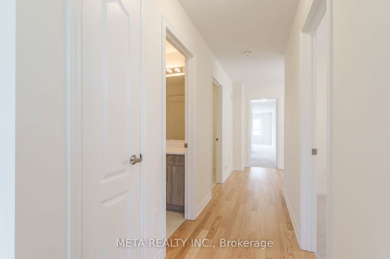 5 Mountainside Cres  Whitby, L1R 0P5 | Image 28