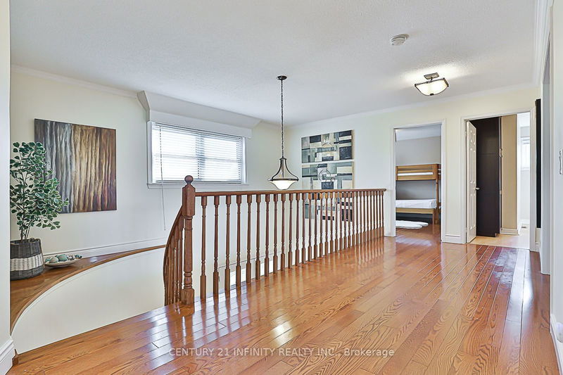 1812 Fernam St  Pickering, L1V 4Y8 | Image 19