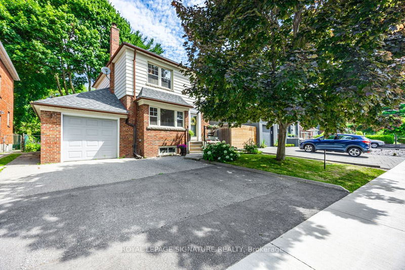 44 Parkview Hill Cres  Toronto, M4B 1P9 | Image 37