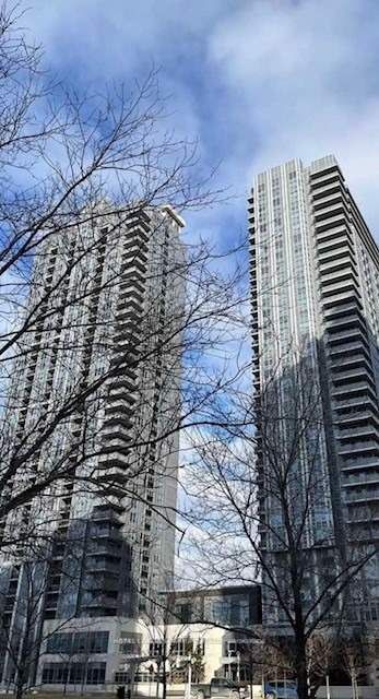 255 Village Green Sq #1208, Toronto, Ontario (MLS E9304249)