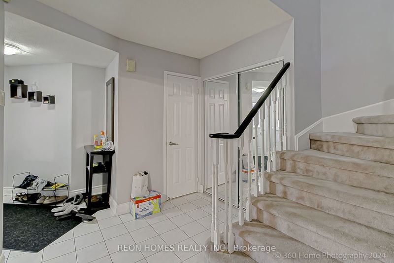 65 Hughes Cres  Ajax, L1T 3P8 | Image 5